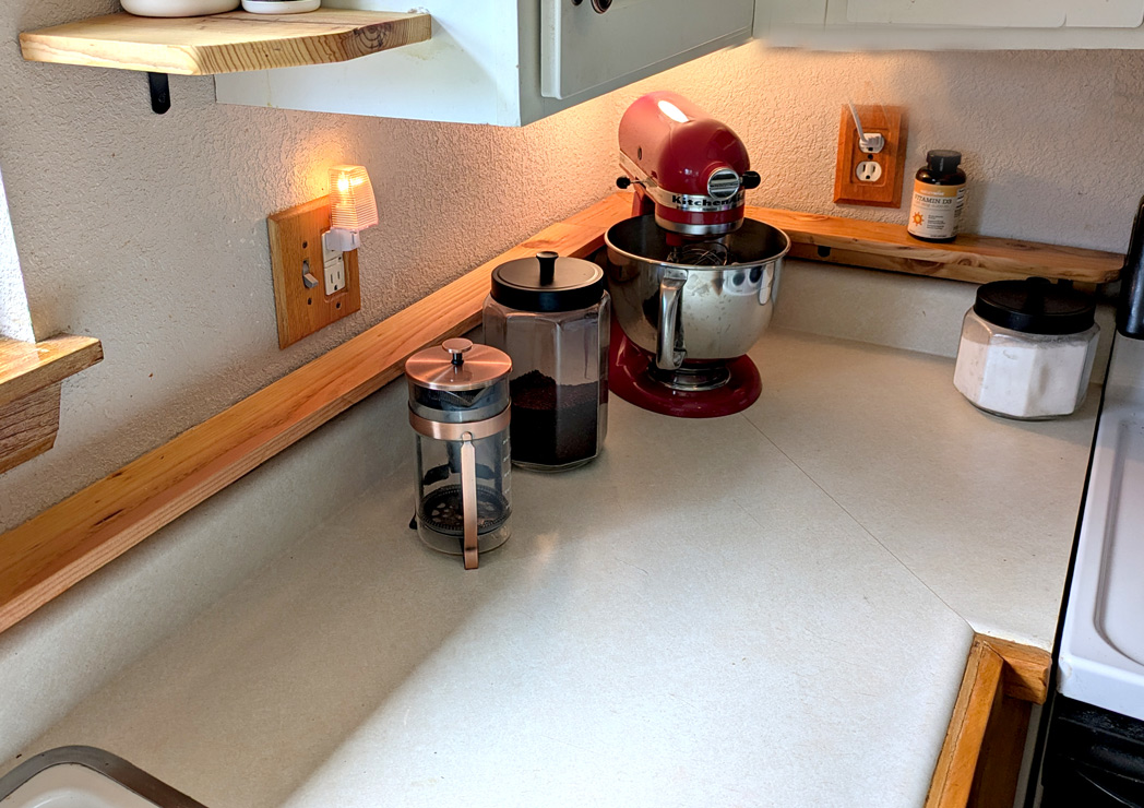 View 4 of Backsplash ledge
